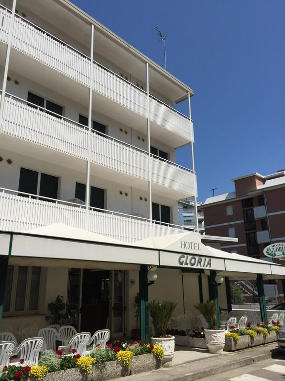 Hotel Gloria Lignano Sabbiadoro Exteriör bild