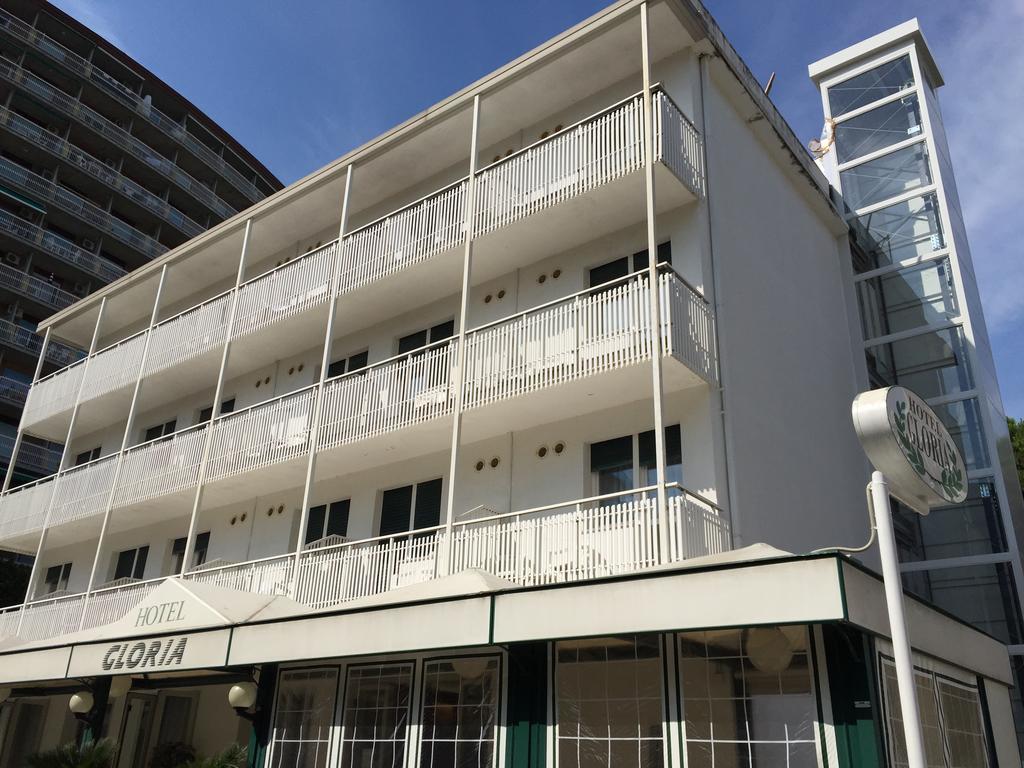 Hotel Gloria Lignano Sabbiadoro Exteriör bild