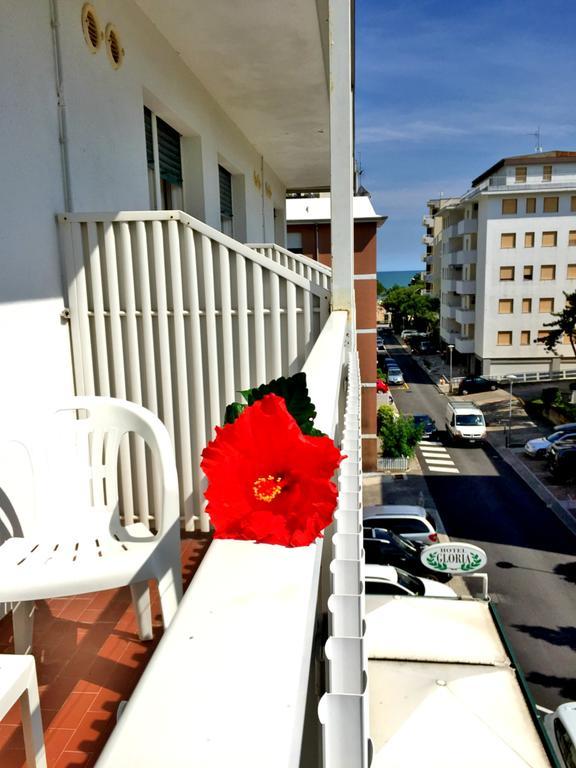 Hotel Gloria Lignano Sabbiadoro Exteriör bild